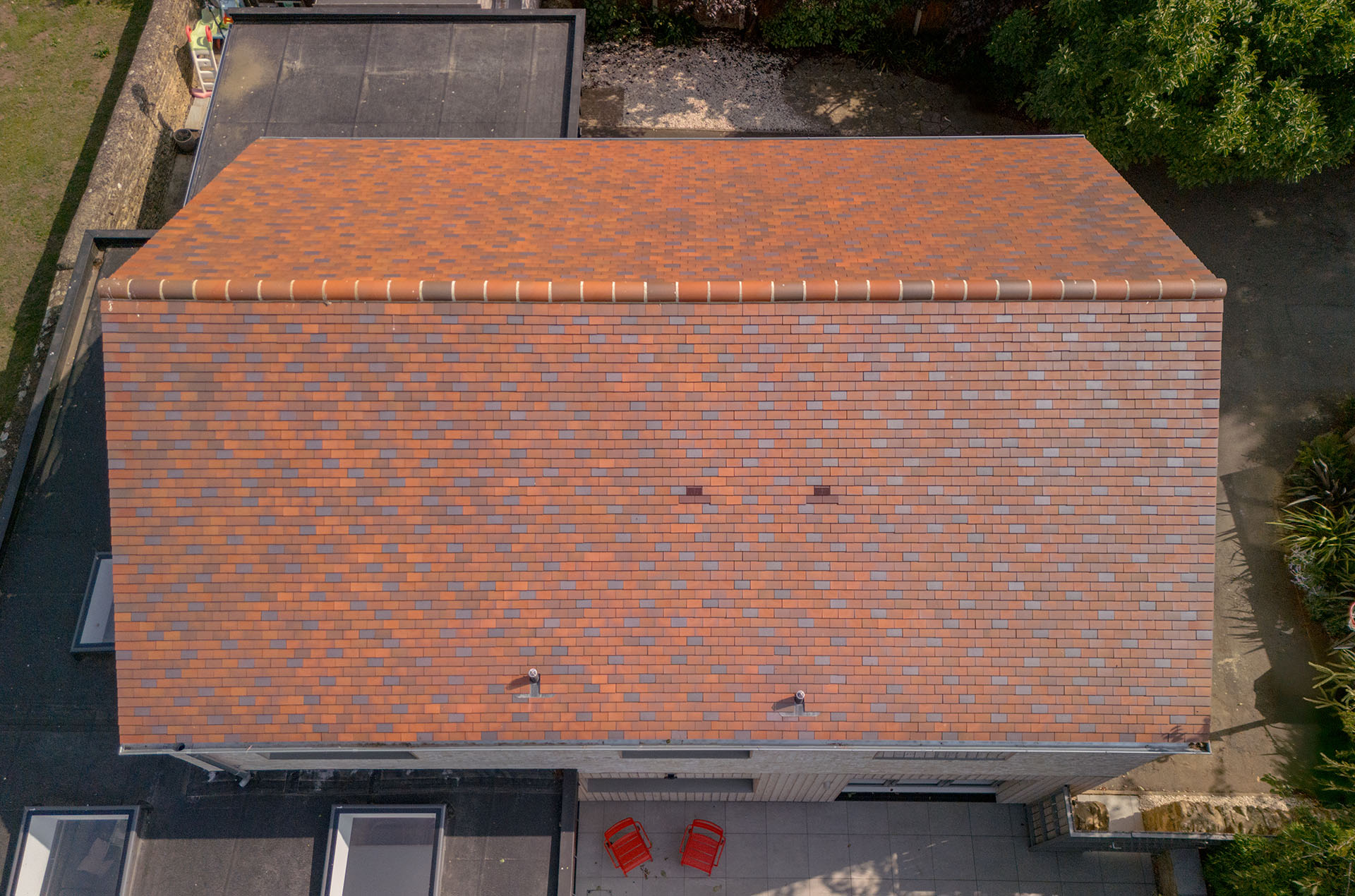 blend of brown antique blue brindle and country brown tiles on a renovation ptroject by Devlin Architects