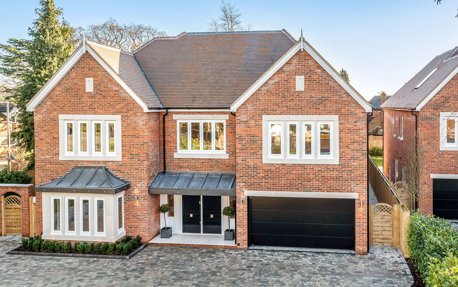 brown brindle clay tiles on an Avon Homes development